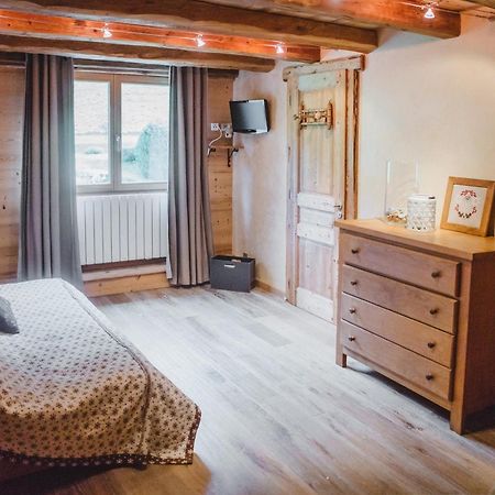 La Ferme Des Cousines Lägenhet Saint-Sigismond  Exteriör bild