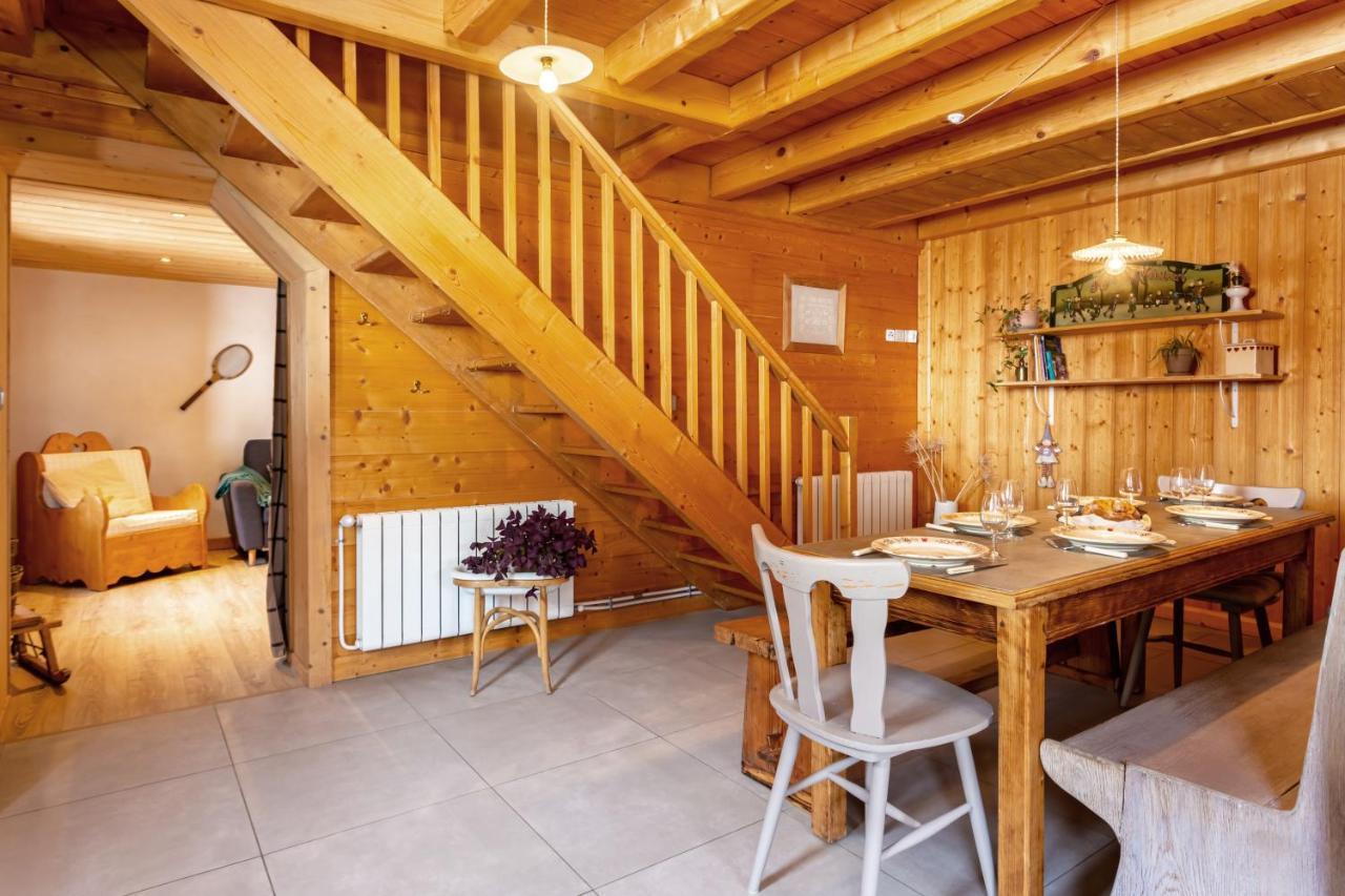 La Ferme Des Cousines Lägenhet Saint-Sigismond  Exteriör bild