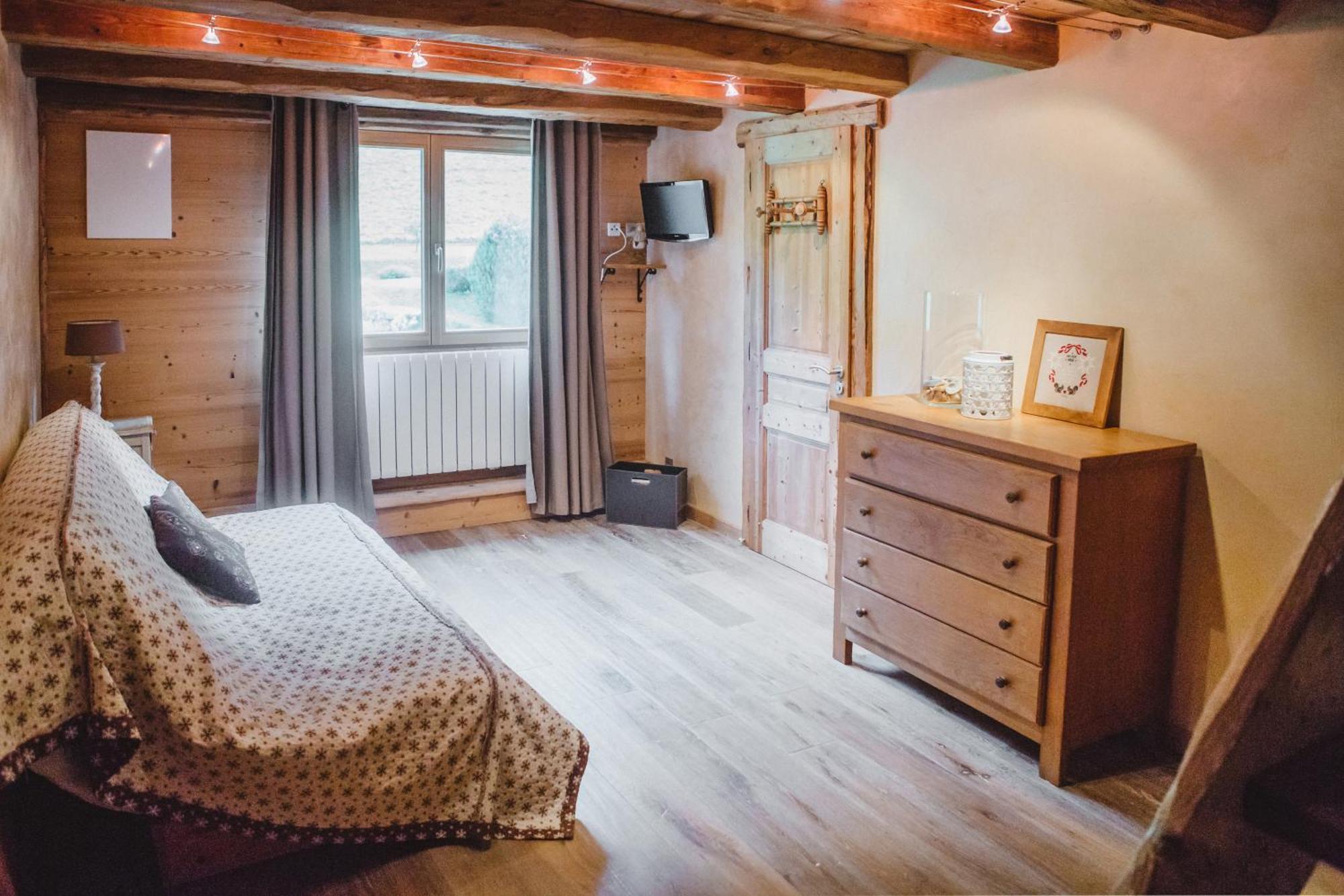 La Ferme Des Cousines Lägenhet Saint-Sigismond  Exteriör bild